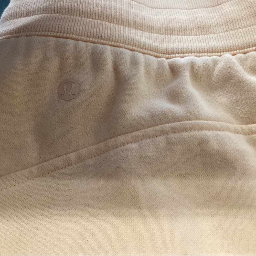 Lululemon Peach Sweat Shorts size 8. - Picture 3 of 6